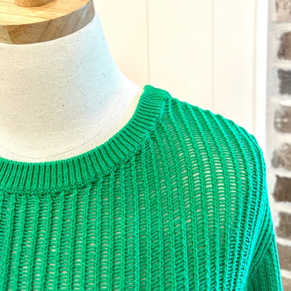 GAP Chain Stitch Open Knit 3/4 Sleeve Ballet Neck in Bright Kelly Green — M - Picture 2 of 5